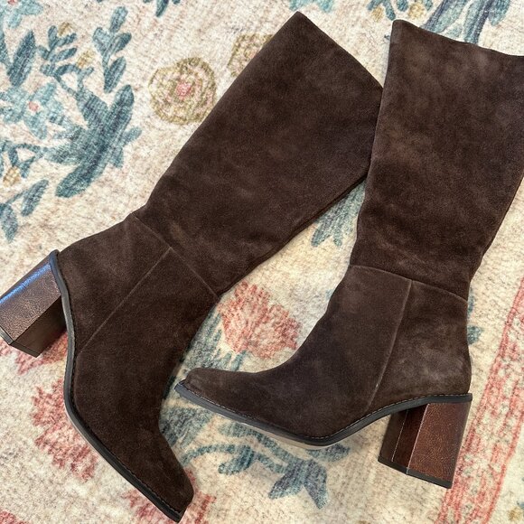 (SOLD) Matisse Highness Chocolate Brown Suede Heeled Boots (US 7) - Picture 4 of 8